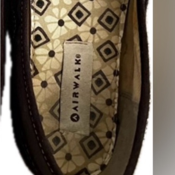 Airwalk Brown Slip-On Loafer shoes. Women’s size 8.5. Excellent condition. - Picture 6 of 8